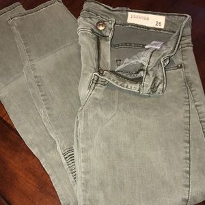 Ladies pants